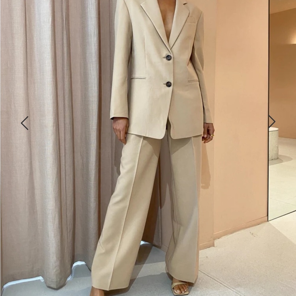 NWT Shona Joy Ivy tailored oversized blazer in latte, size AU 8, US 4